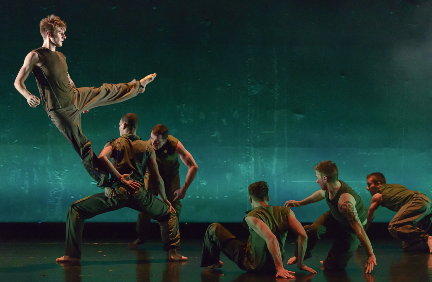 Balletboyz_fallen_1