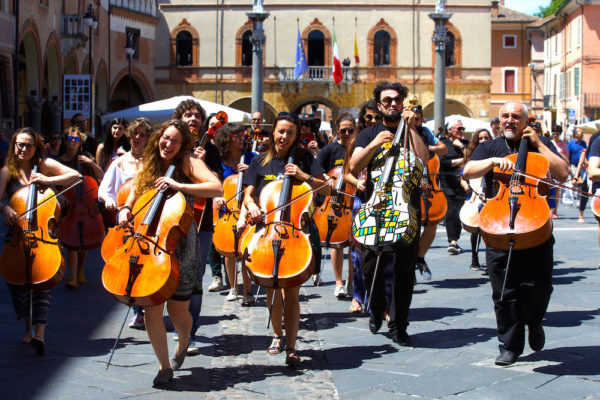 100cellos-600x400