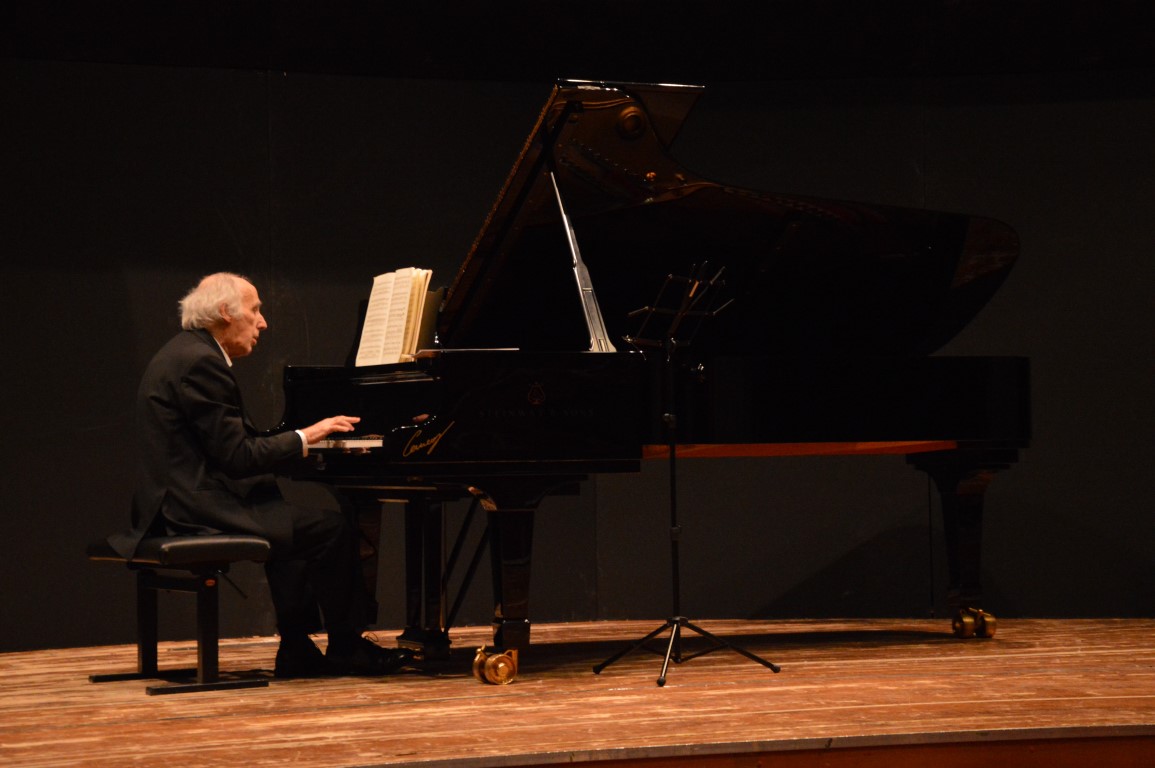 Bruno_canino_al_piano