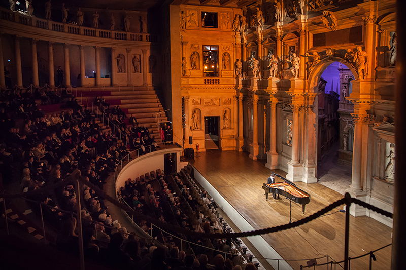 Nicola_losito_-__teatro_olimpico